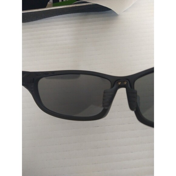 Enkeeo Black Polarized Sports Sunglasses with case cloth and card lightweight - Picture 11 of 14